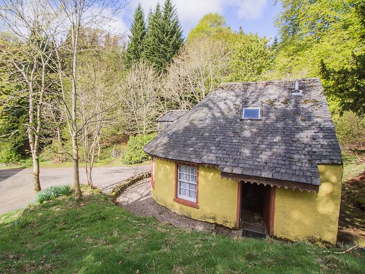 Log cabin for 2 people in Glenshee
