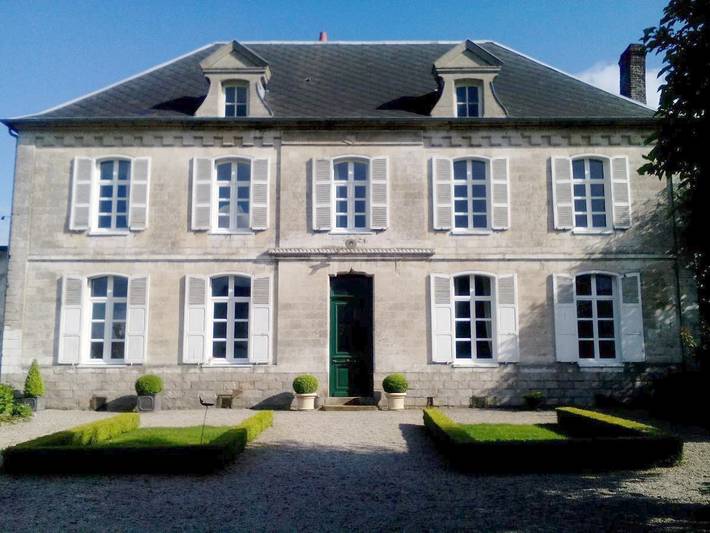 Chambre d’hôte pour 2 personnes, avec terrasse ainsi que jardin et vue