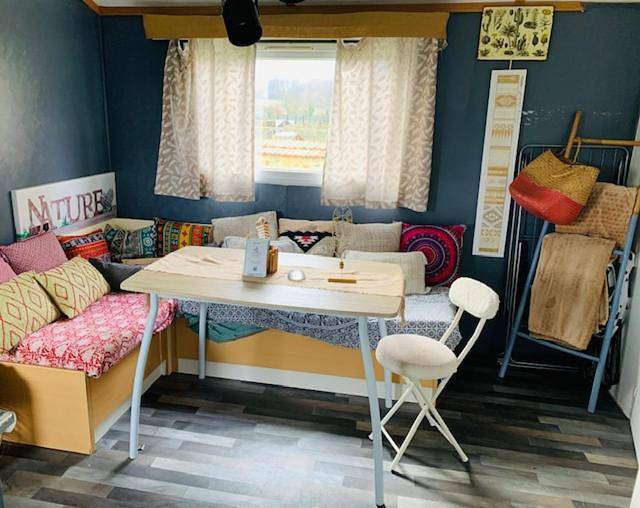 Maison de campagne pour 4 personnes, avec jardin ainsi que piscine et vue, animaux acceptés à Lanouaille - 3