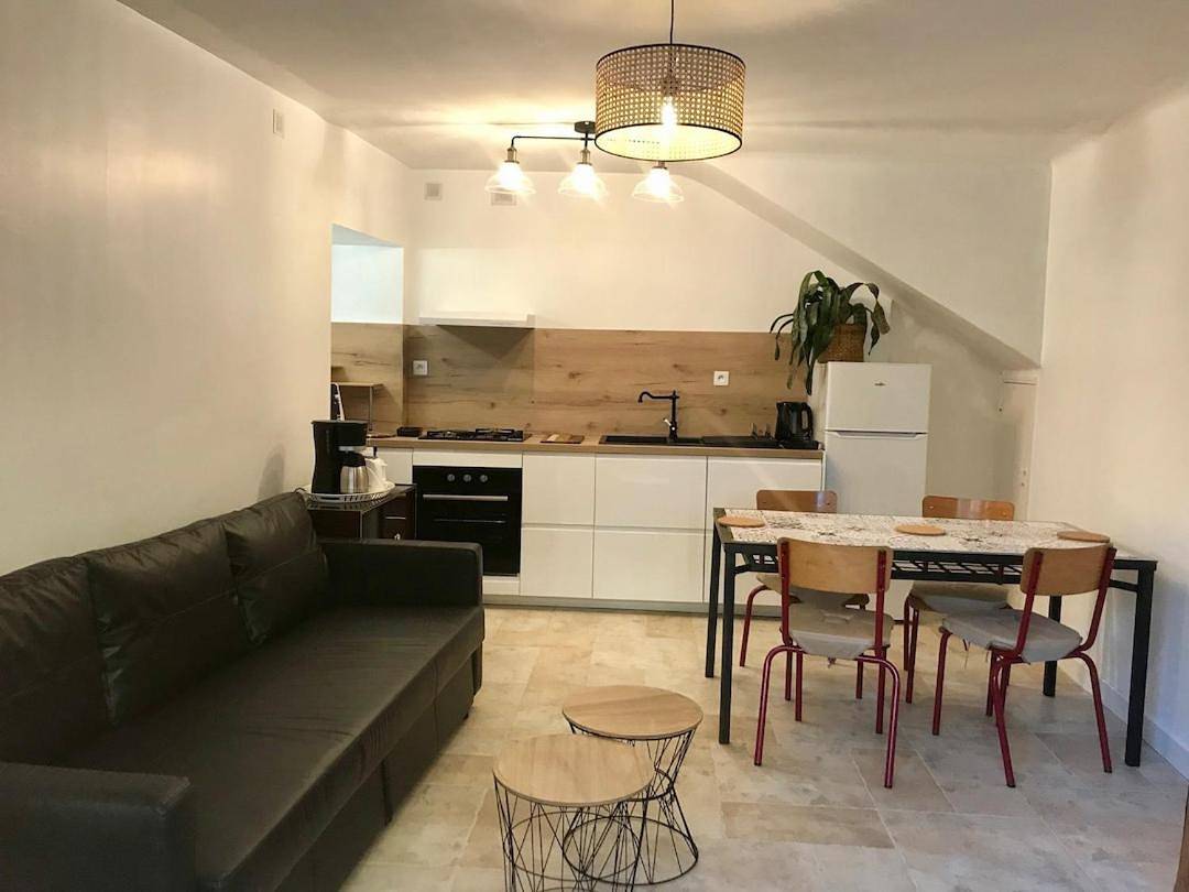 Appartement entier, Le colostre T2 in Saint-Martin-de-Brômes, Alpes-de-Haute-Provence