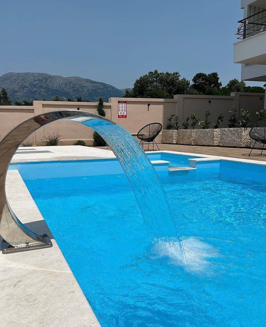 Ganze Wohnung, New! Apartment 5 with Pool in Bar, Montenegro in Utjeha-Bušat, Montenegro