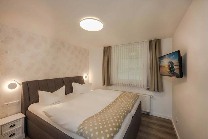 Bungalow für 2 Personen, mit Terrasse und Garten in Korswandt - 3