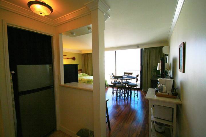 Vacation rental for 4 people, with balcony and sauna as well as yard on Oahu