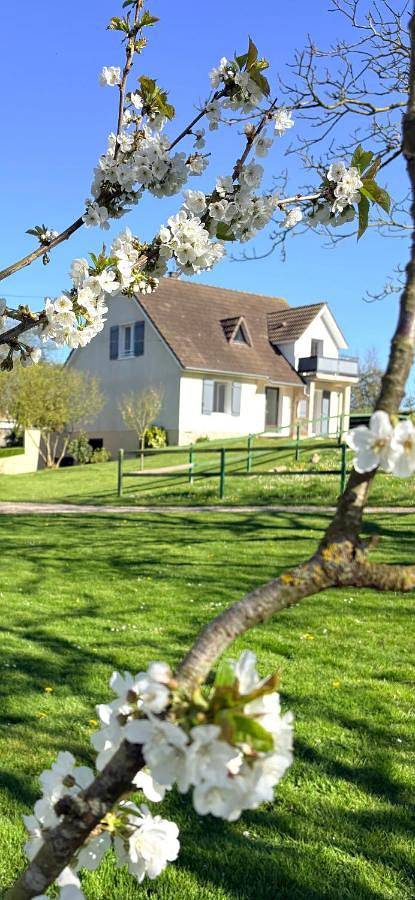 Location de vacances pour 4 personnes, avec Terrasse ainsi que Jardin et Vue à Arques-la-Bataille - 2