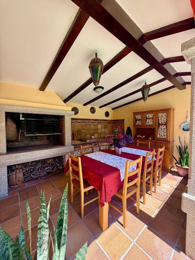 Location de vacances pour 6 personnes, avec Balcon et Terrasse ainsi que Jardin et Piscine à Marín - 3
