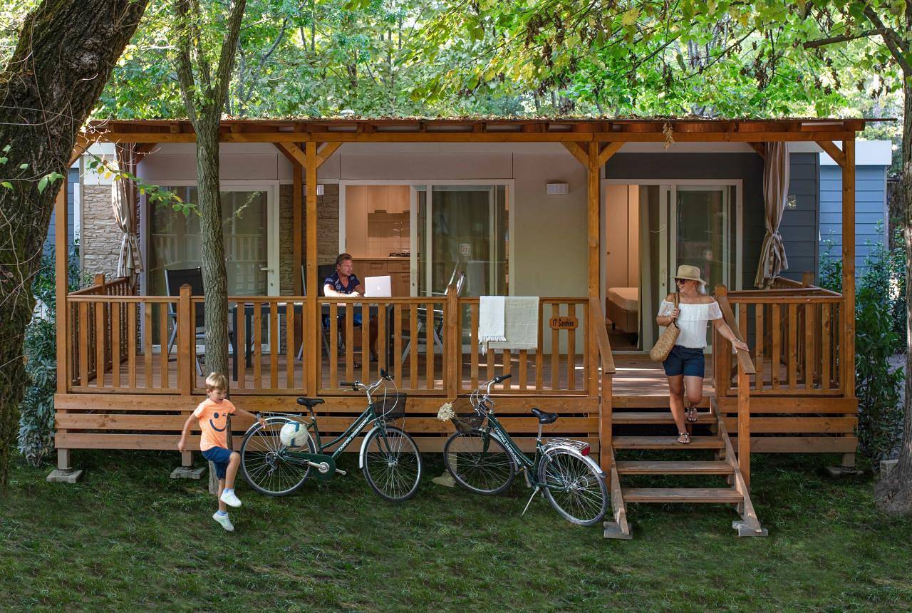 Feriendorf Sabbiadoro Mobilehome Sunshine für 6 Personen in Lignano Sabbiadoro, Udine Province