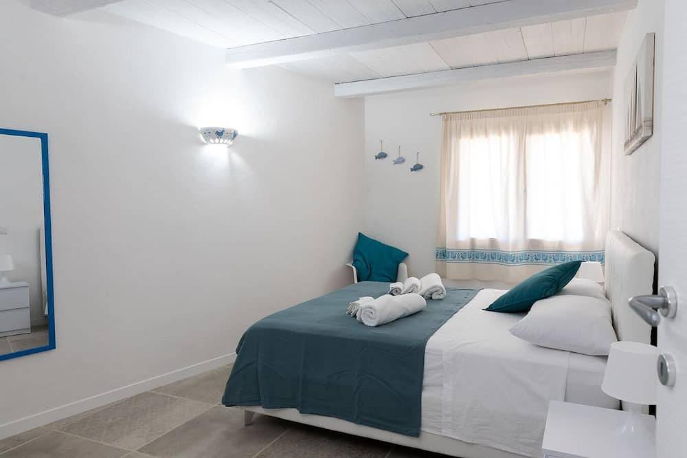 Appartamento intero, Baia Sardinia: Eleganza e Comfort a un Passo dal Mare in Cala Battistoni, Arzachena
