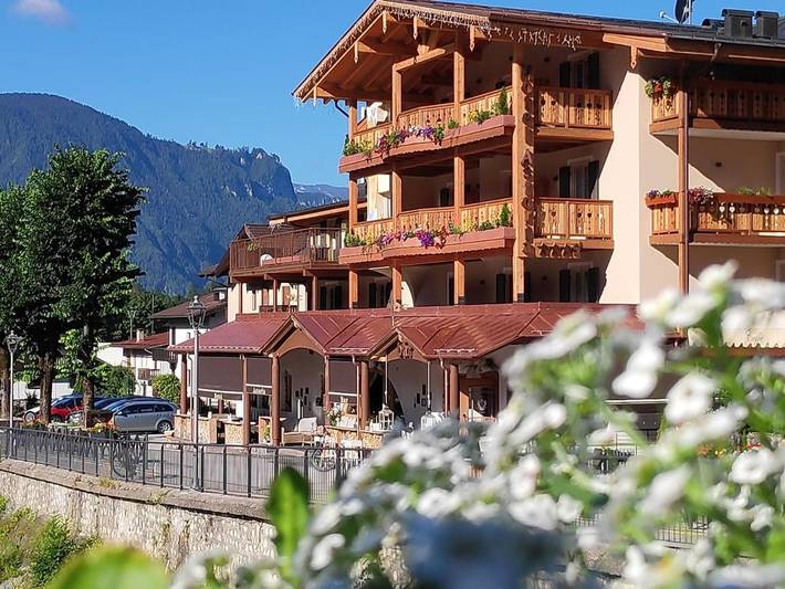Appartamento per 2 persone, con Balcone e Terrazza nonché Idromassaggio e Sauna a Fiera di Primiero