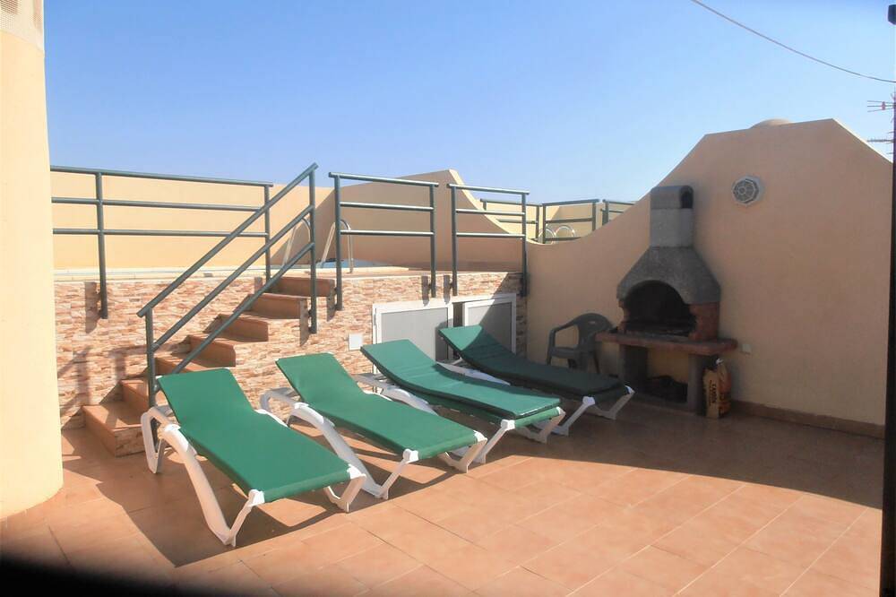 Entire apartment, Penthouse with roof terrace, private pool, Air con, Free Wi-Fi, 400m from beach in Vera, Costa de Almería