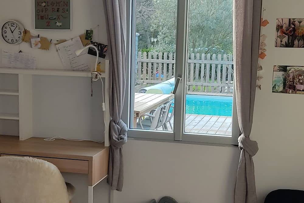 Maison Familiale Climatisee, Piscine Chauffée Sécurisée aux Portes de Bordeaux in Blanquefort, Región de Burdeos