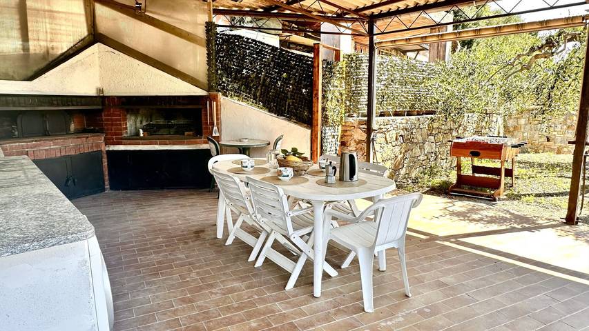 Villa per 5 persone, con balcone e giardino a Comune di Diano Marina