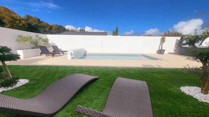 Location de vacances pour 4 personnes, avec jacuzzi ainsi que piscine et jardin à Courçon - 4