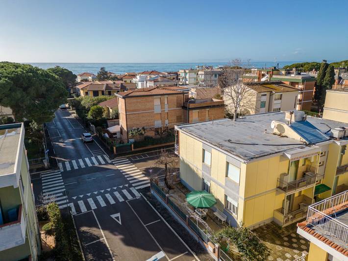 Ferienwohnung für 6 Personen, mit Balkon und Terrasse sowie Garten in Follonica