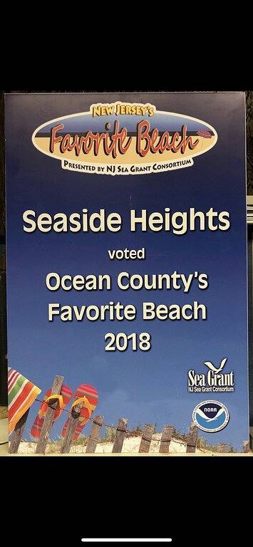 Vacation rental for 4 people, with pool and terrace in Seaside Heights