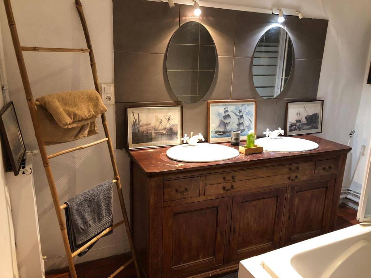 Appartement entier, One-Bedroom Apartment in Aurillac, Région d'Aurillac