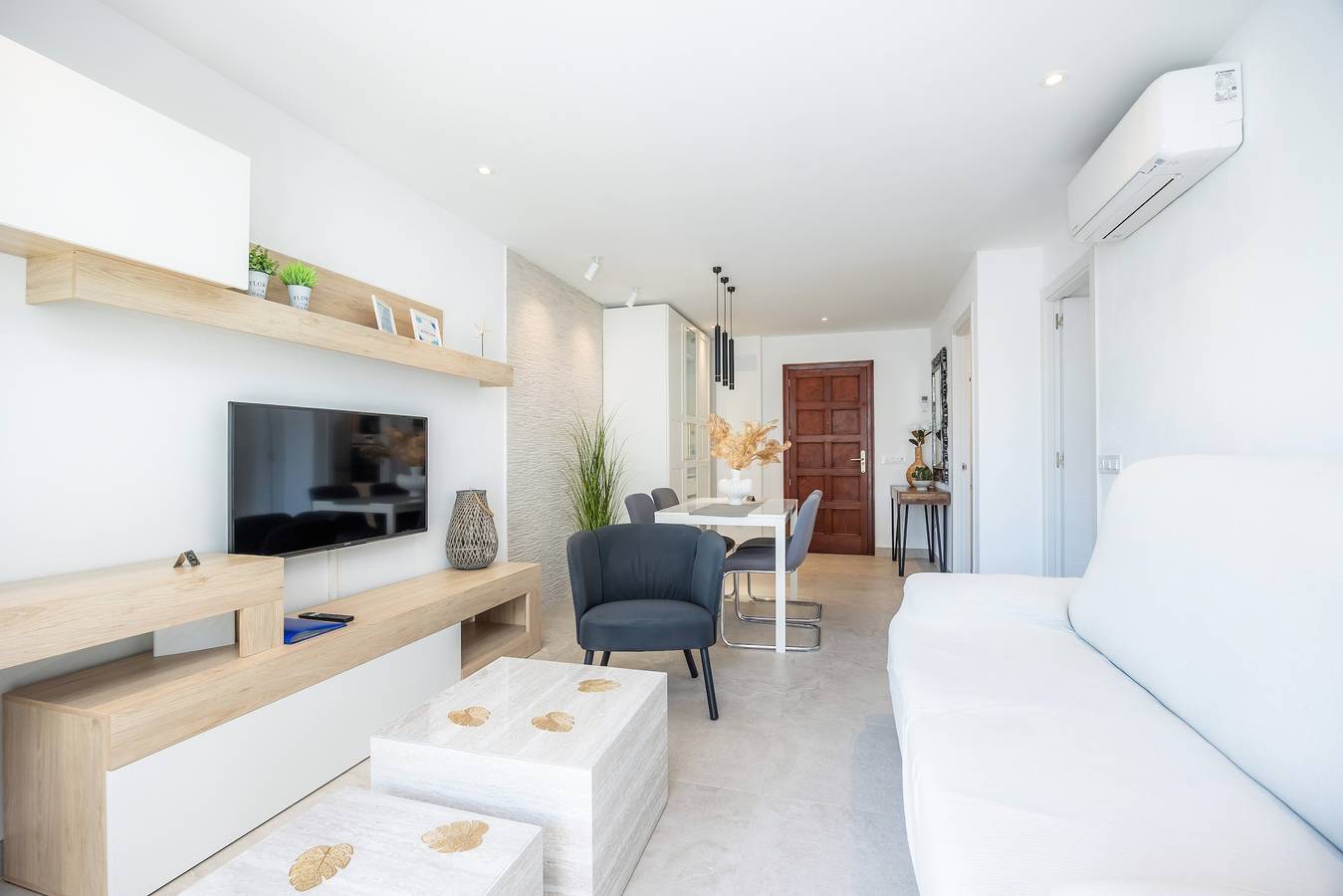 Ganze Wohnung, Ferienwohnung 'Apartamento Lliteras' mit Meerblick, Wi-Fi und Klimaanlage in Cala Millor, Son Servera