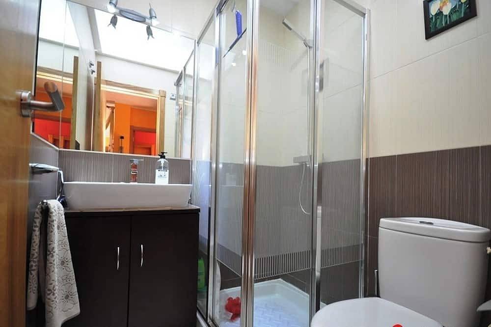 Apartamento entero, Acogedor ático a pie de mar y montaña in O Pindo, Carnota
