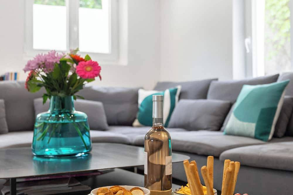 Exceptional villa:Le Mas De L'étoile in Mimet, Aix-en-Provence region