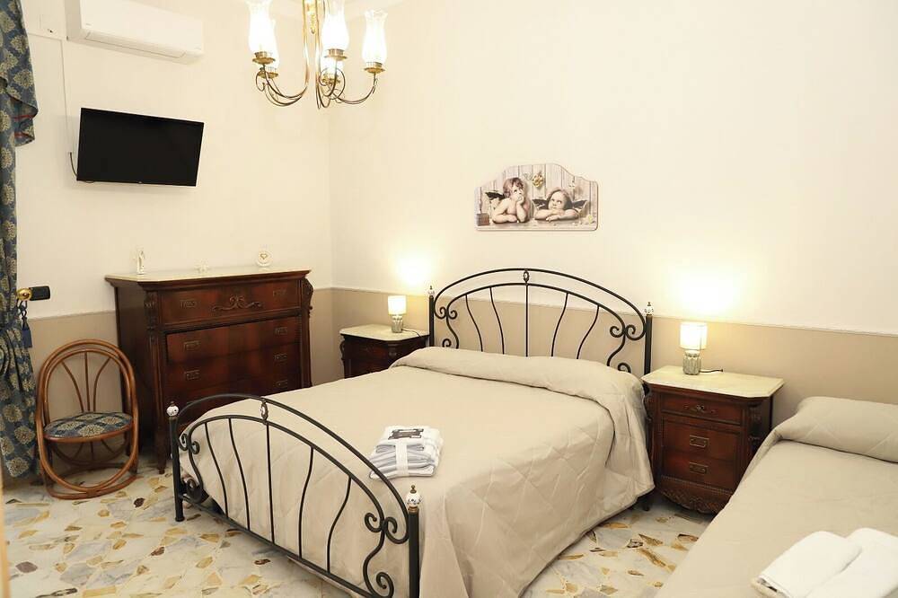 Apartamento entero, Paradiso dell'Etna: Cozy Apartment with a Balcony and Terrace Overlooking Mount Etna in Zafferana Etnea, Etna