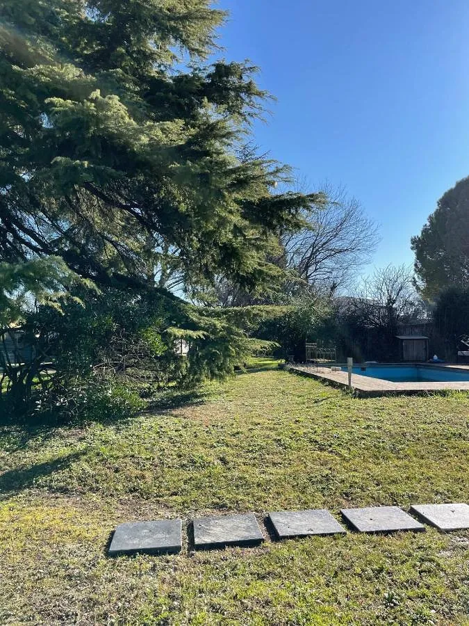 Ferienhaus für 8 Personen, mit Garten und Pool - 1