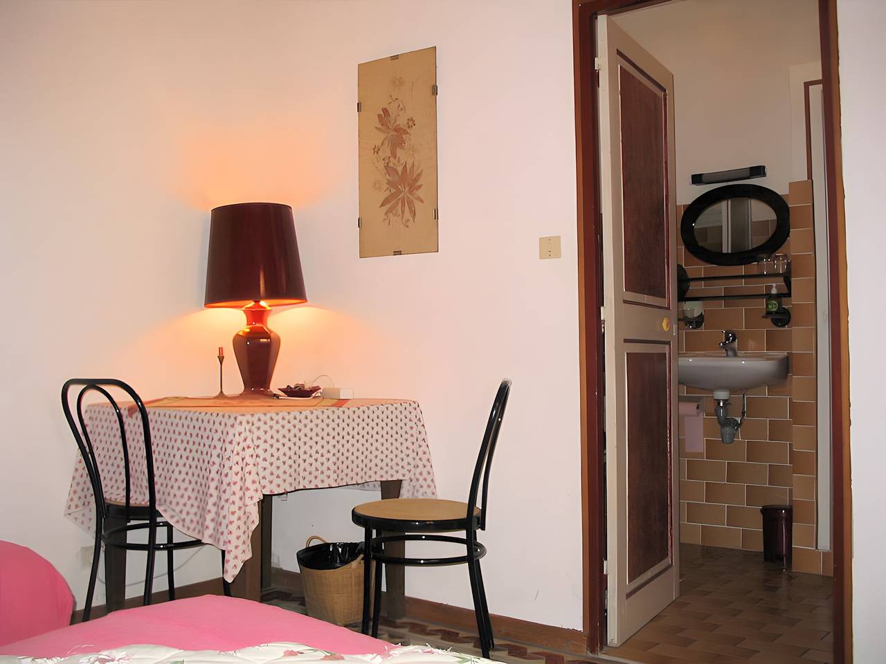 Chambre « Terre de Provence » avec terrasse partagée, jardin commun et Wi-Fi in Bédoin, Parc naturel régional du Mont-Ventoux