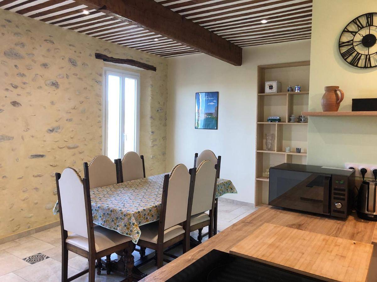 Three-Bedroom House in Les Mées, Alpes-de-Haute-Provence