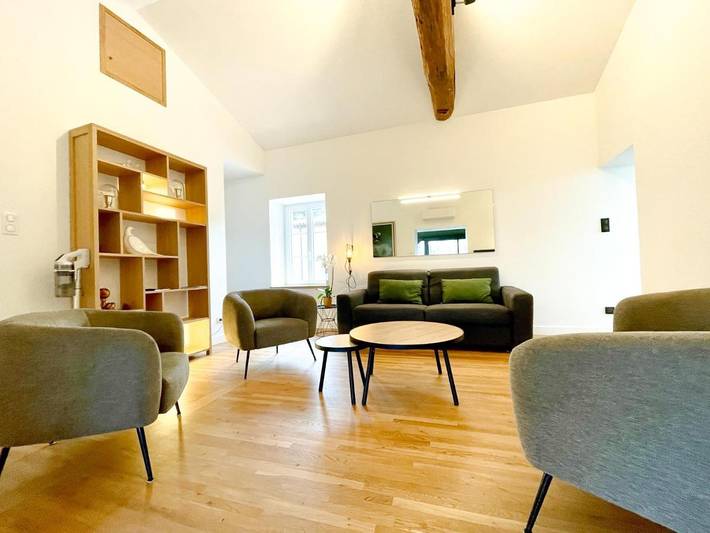 Location de vacances pour 6 personnes, avec vue et jardin à Hurigny - 2