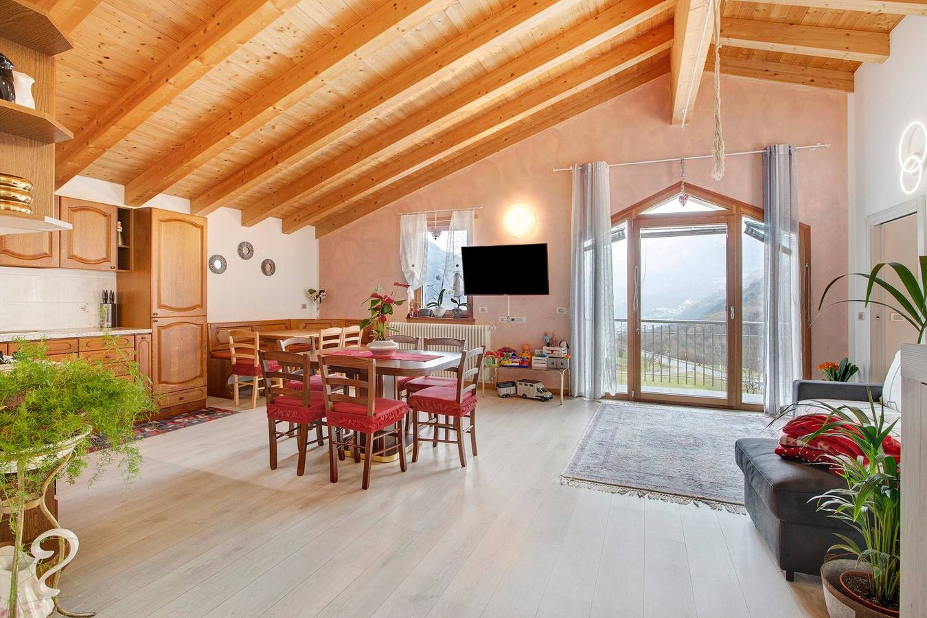 Casa Vacanza per 9 Persone in Grosio, Gruppo Sobretta-Gavia