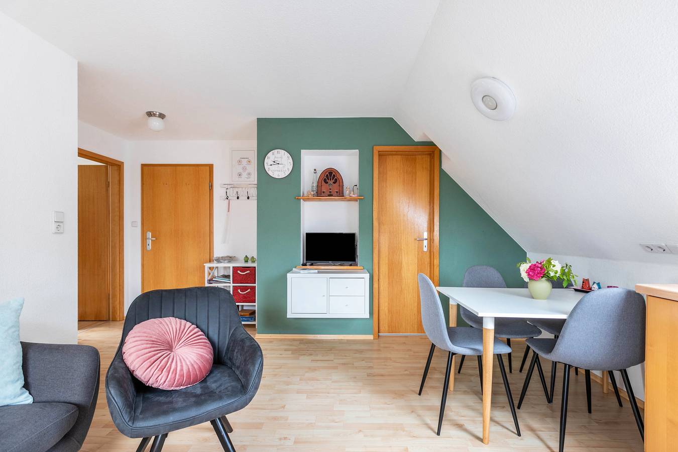 Ganze Wohnung, Apartment 'Dohle No 1' mit gemeinsamer Terrasse, gemeinsamem Garten und Wlan in Vollerwiek, Eiderstedt