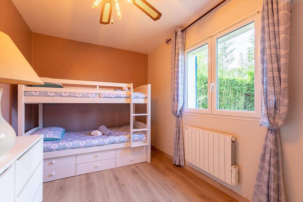 Grauvière is a lovely holiday home in Anglars-Nozac, Quercy
