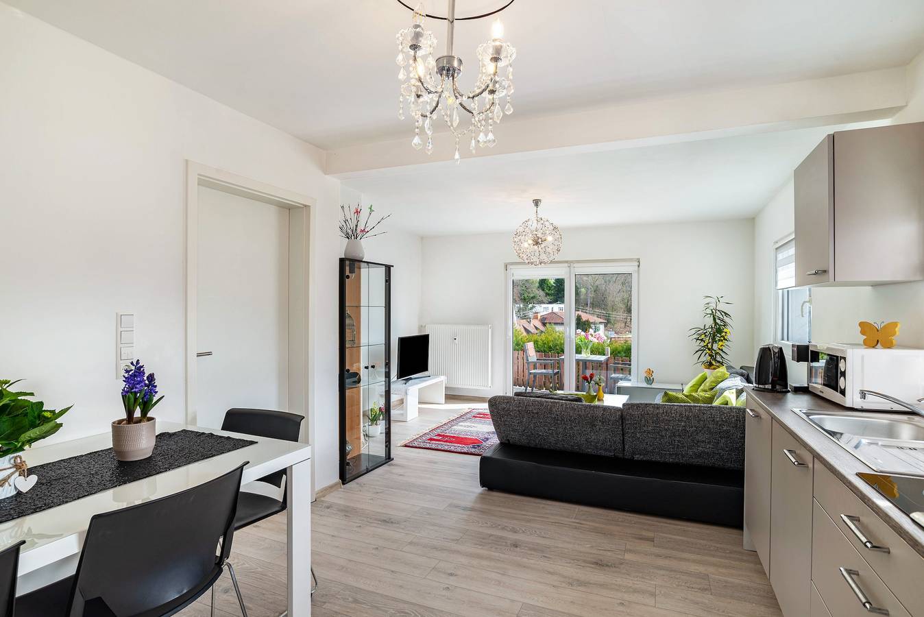 Ganze Wohnung, Ferienwohnung 'Vogtshaus' mit Bergblick, Gemeinschaftsterrasse für bis zu 6 Personen in Gernsbach, Nordschwarzwald