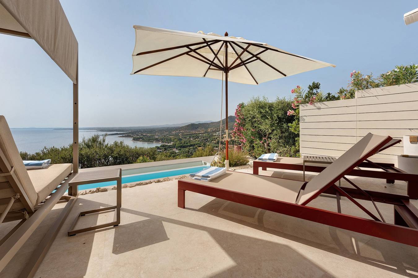Villa 'Dimora Egle' con Terrazza Privata, Wi-Fi e Aria Condizionata in Terra Mala, Quartu Sant'Elena