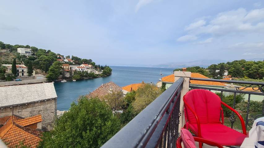 Ganze Wohnung, Zwei-Zimmer-Wohnung Bašković A2 auf der Insel Brač in Supetar, Brac
