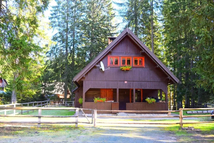 Chalet für 14 Personen, mit Garten und Sauna sowie Terrasse - 1