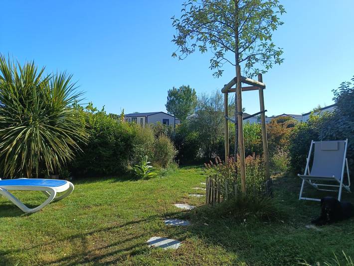 Camping pour 4 personnes, avec jacuzzi ainsi que jardin et terrasse à Talmont-Saint-Hilaire - 3
