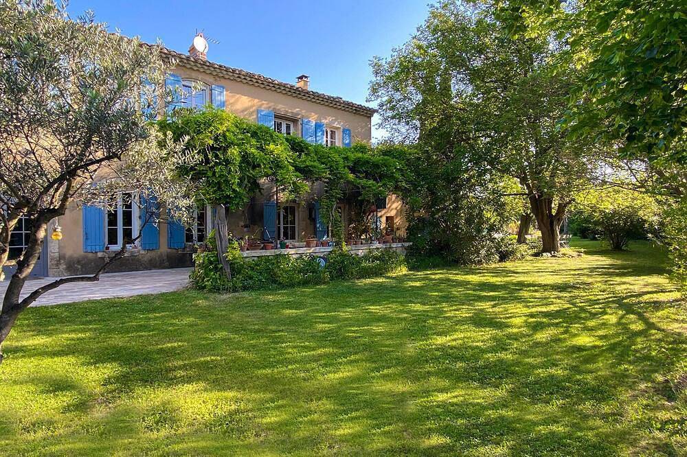 Mas in Provence for 15 people in Cavaillon, Parc naturel régional du Luberon