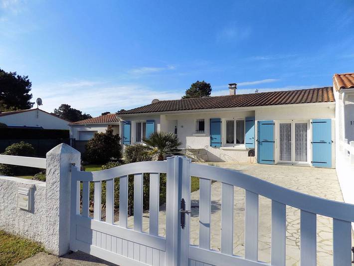 Location de vacances pour 8 personnes, avec terrasse et jardin à Les Mathes - 2