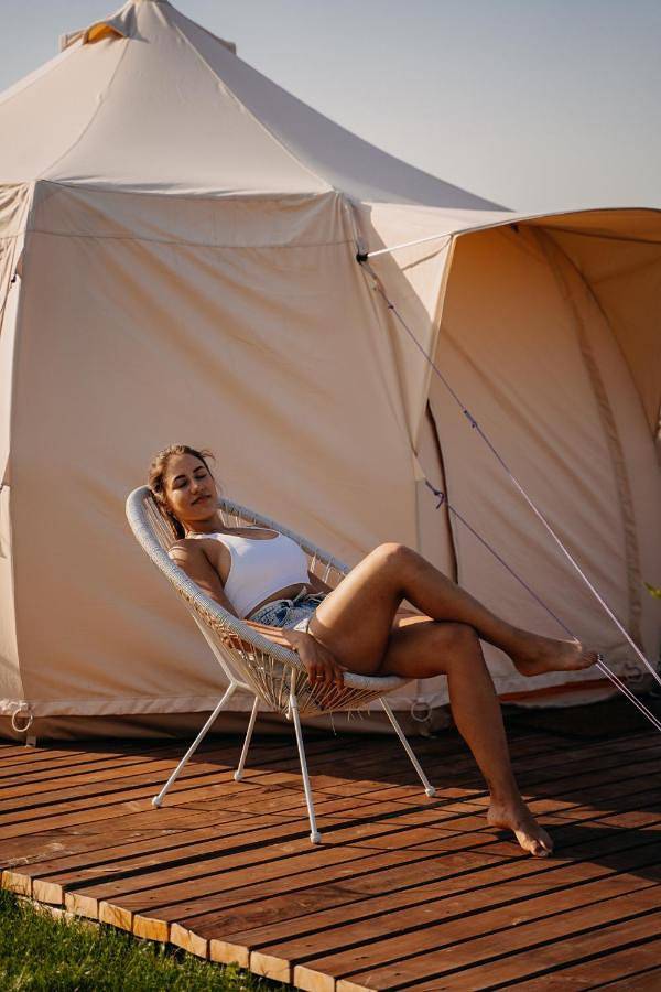 Camping für 2 Personen, mit Seeblick und Terrasse sowie Ausblick und Garten in Tschechien - 2