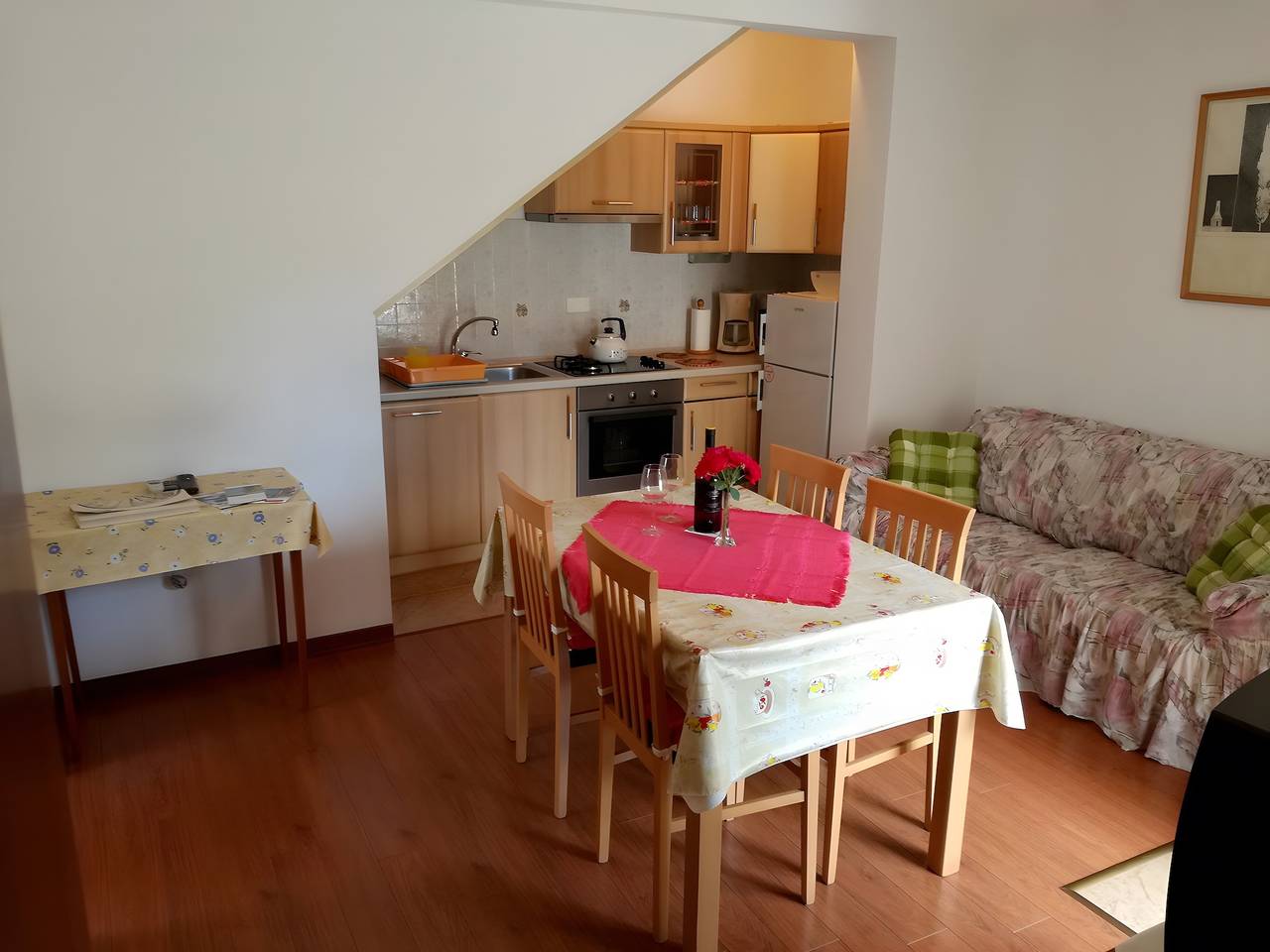 Geheel appartement, Appartement '2 Pax Aan Fietsroutes' met Privéterras, Wi-Fi en Airconditioning in Rovinj (Istria), Rovinj