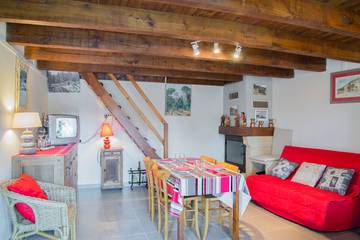 Gîte pour 4 Personnes dans Saint-Étienne-du-Valdonnez, Région de Mende, Photo 1