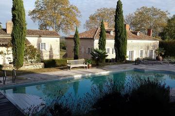Gîte pour 18 personnes à Montpezat-de-Quercy