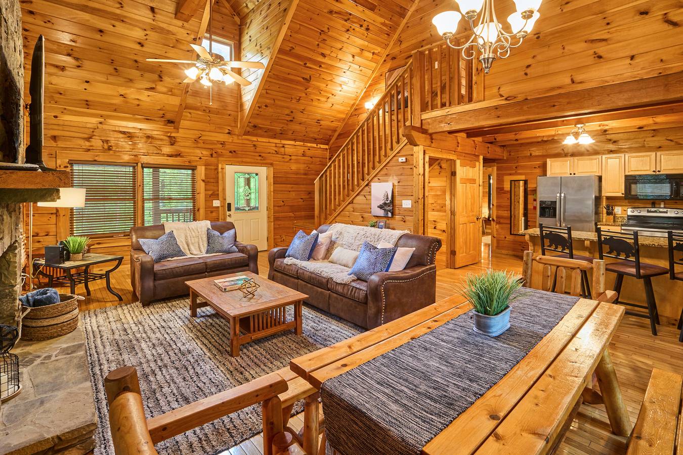 Entire studio, Mountain Escape: Book Now! in Pigeon Forge, Sevier County
