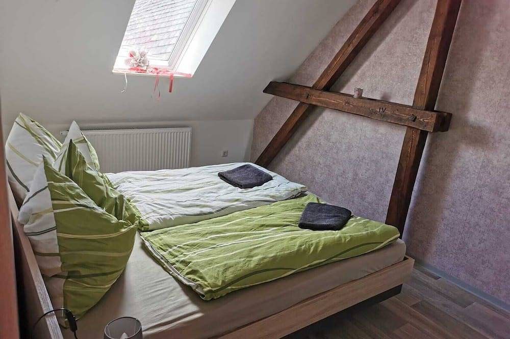 Ganze Wohnung, Gemütliche Fewo 2 im Dg im Sonnenhof in Dippoldiswalde, Osterzgebirge