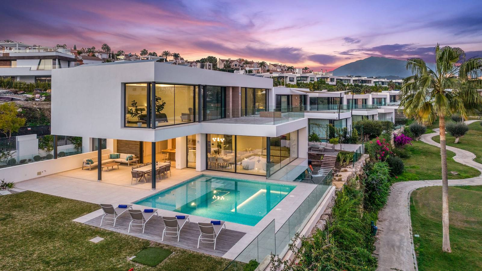 Villa pour 10 Personnes dans Estepona, Costa del Sol