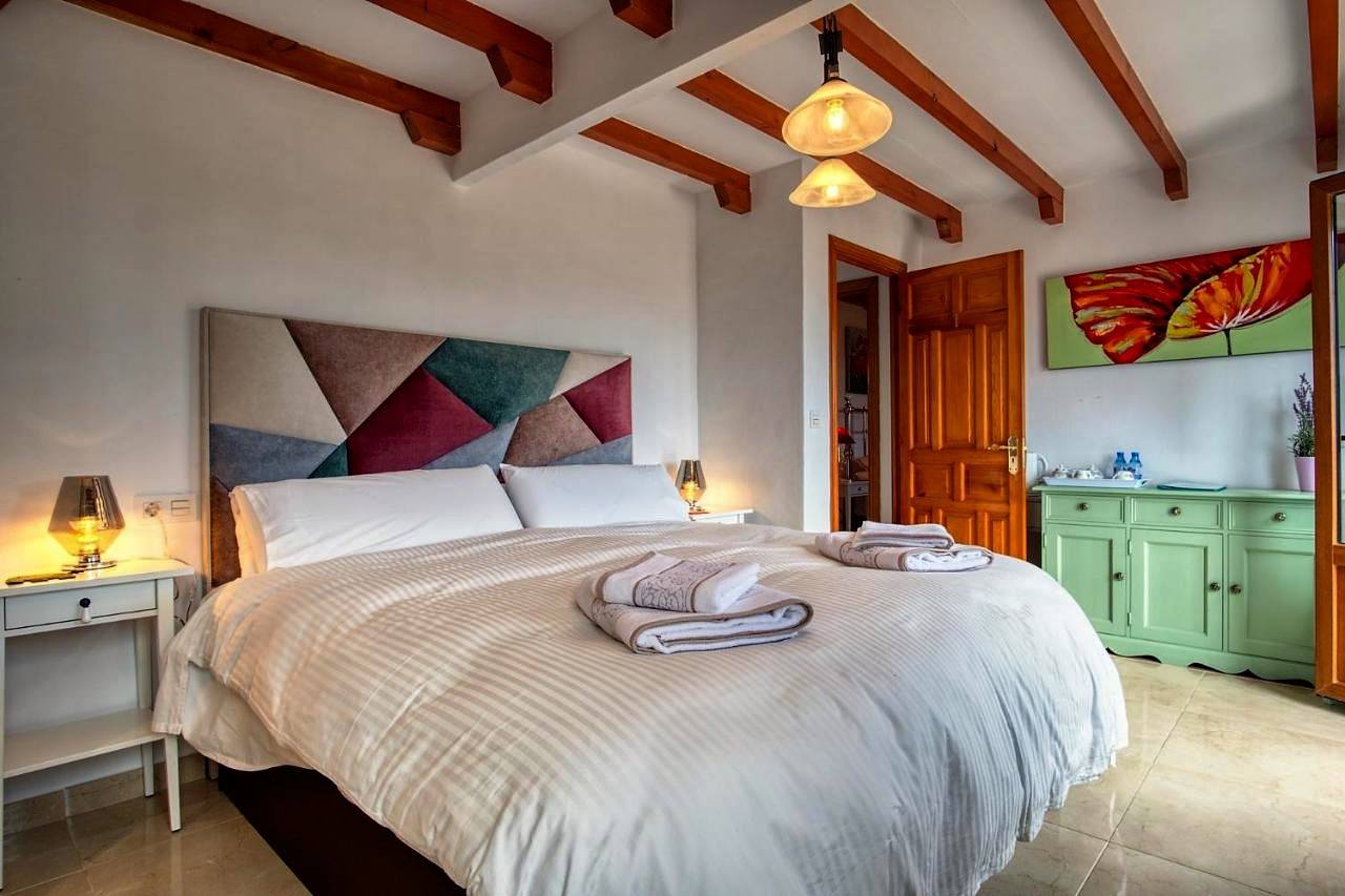 Family Room with Private Bathroom in Iznate, Costa del Sol