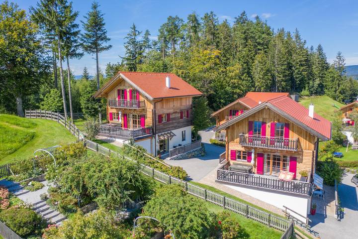 Ferienhaus für 6 Personen, mit Balkon und Terrasse sowie Garten und Ausblick in der Oststeiermark