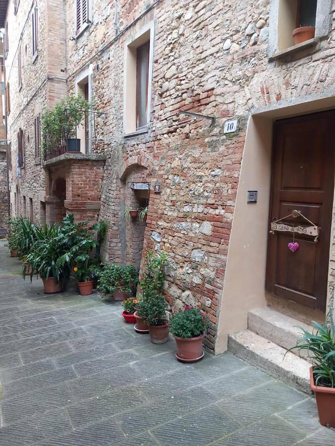 Appartamento per 6 persone, con terrazza in Castelnuovo Berardenga