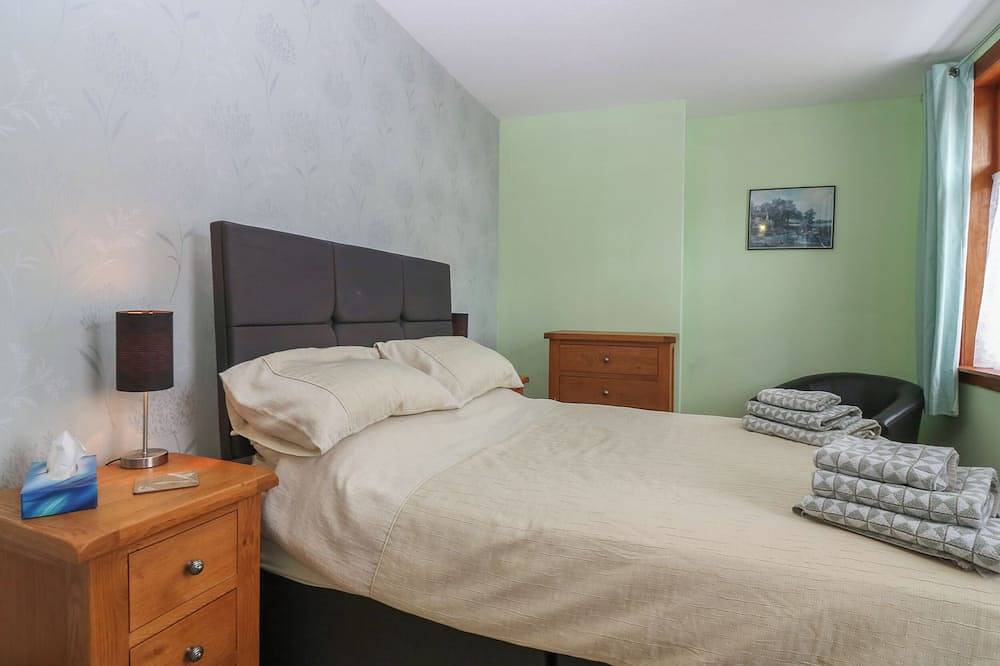 Thain House, pet friendly, country holiday cottage in Banff in Banff, Aberdeenshire