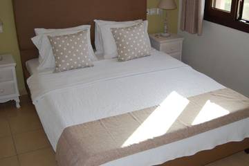 Villa for 6 People in Skiathos, Decentralized Administration of Thessaly - Central Greece, Photo 1