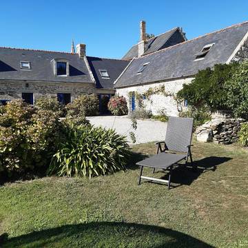 Gîte pour 4 personnes, avec vue ainsi que piscine et jardin à Tréguennec